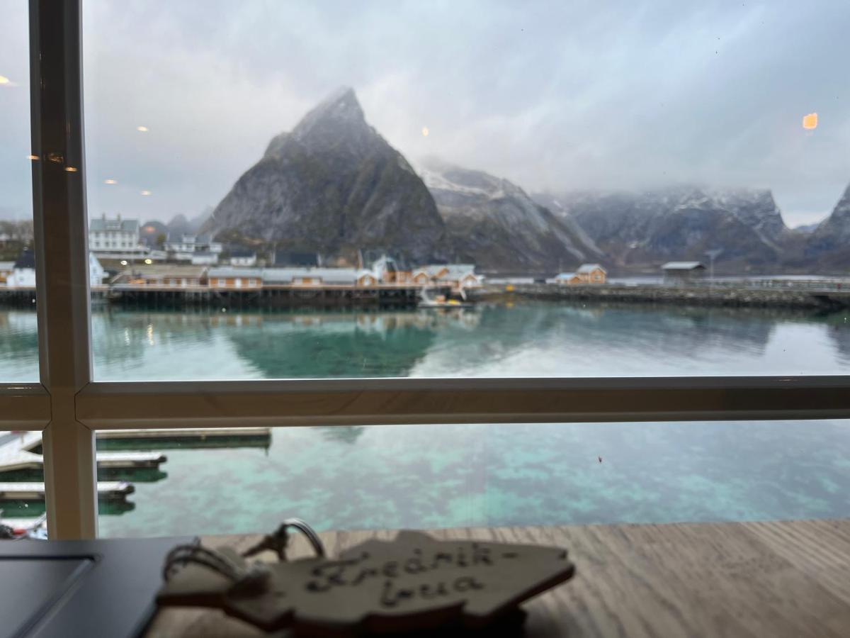 Lofoten Suite Apartments - Rostad Retro Rorbuer 레이네 외부 사진
