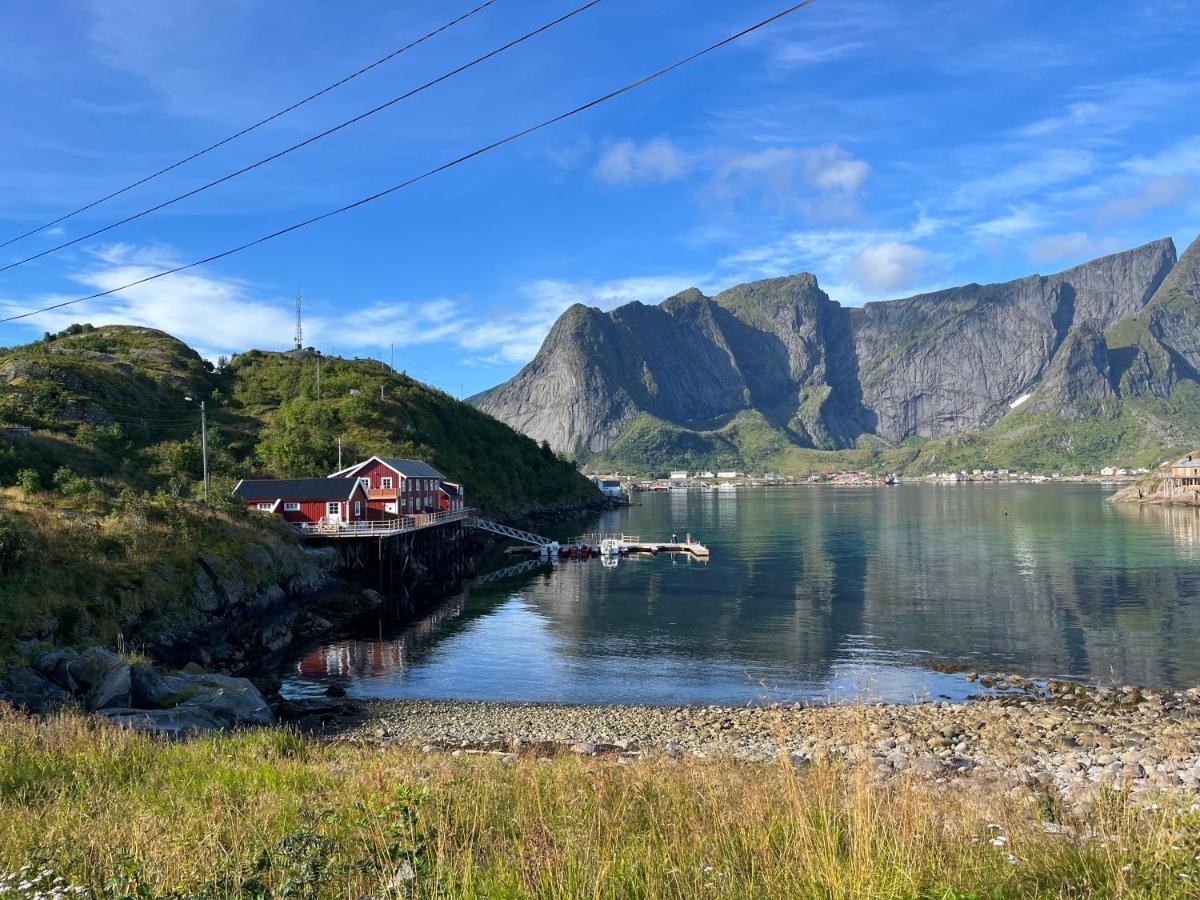 Lofoten Suite Apartments - Rostad Retro Rorbuer 레이네 외부 사진