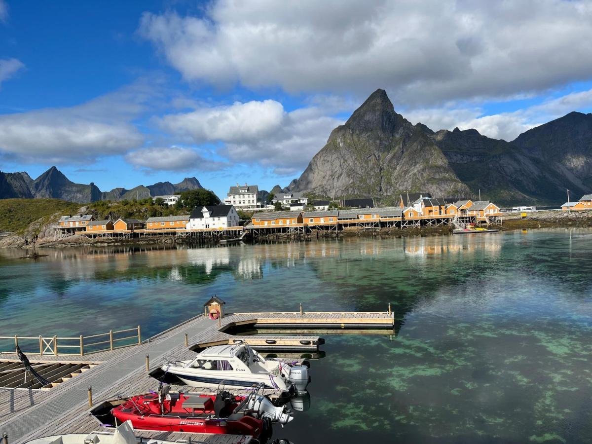 Lofoten Suite Apartments - Rostad Retro Rorbuer 레이네 외부 사진